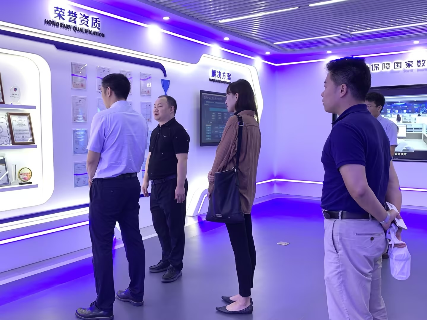 3369505f2a6a8af9122da325c698cf23.jpg 3369505f2a6a8af9122da325c698cf23.jpg